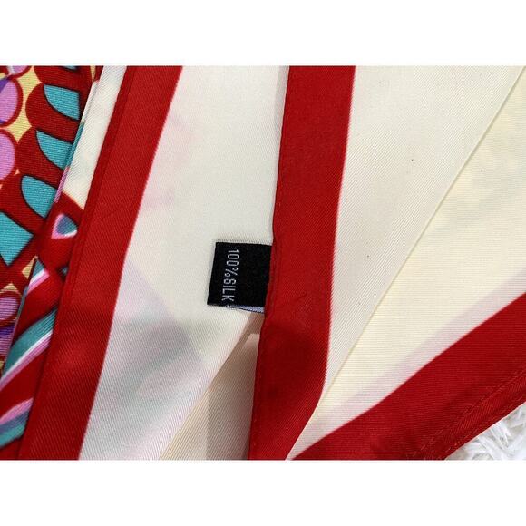 German Fuentes World of Circles Scarf  - Boutique - Picture 8 of 8